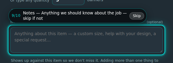 Custom banners builder, step 9 of 10: Notes. The guide rings the control and its prompt reads “Notes”.